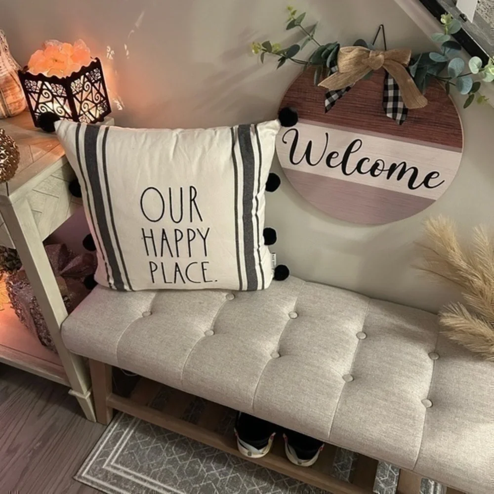 ❄️NWT Rae Dunn Our happy place - throw pillow 19x19